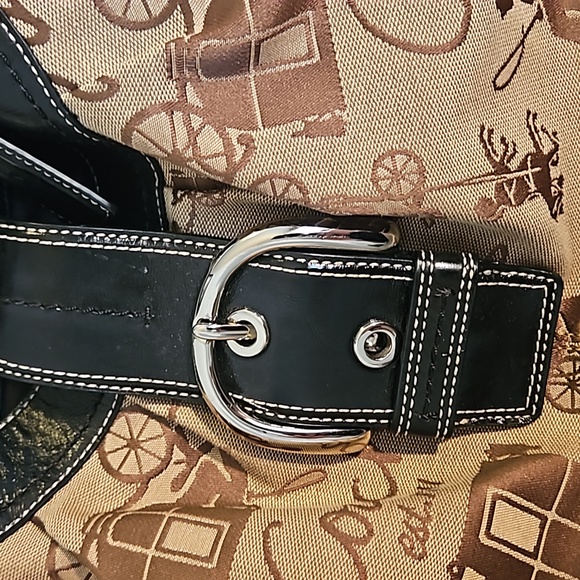 Coach Shoulder - Picture 3 of 6